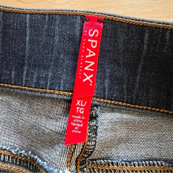 SPANX Distressed Denim Skinny Jean Leggings Size Extra Large - Picture 3 of 8